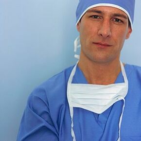 Dokter mécht Penis Erweiderung Chirurgie